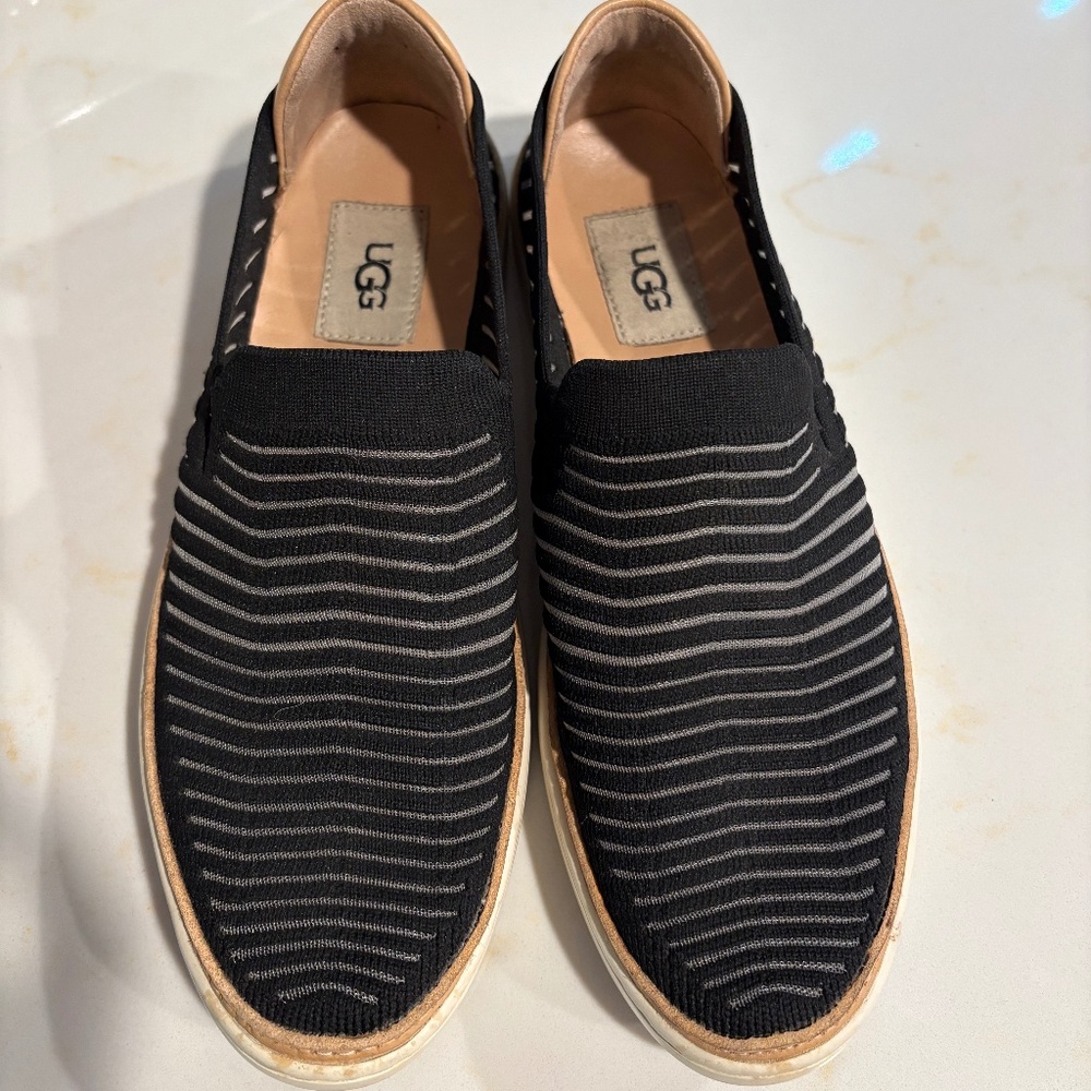 UGG Sammy Knit Sneakers Size 8